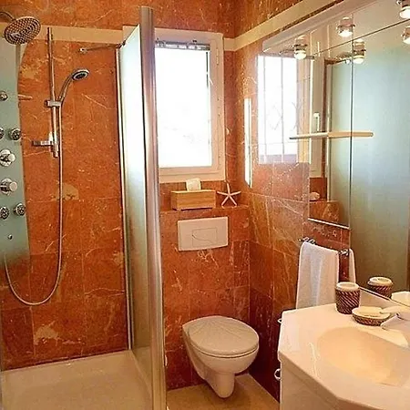 Grand Climatise Avec Terrasses, Vue Mer, Parking Et Wifi - Fr-1-335-173